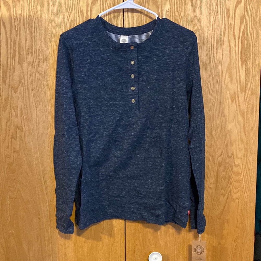 Levi’s men’s top size large never worn